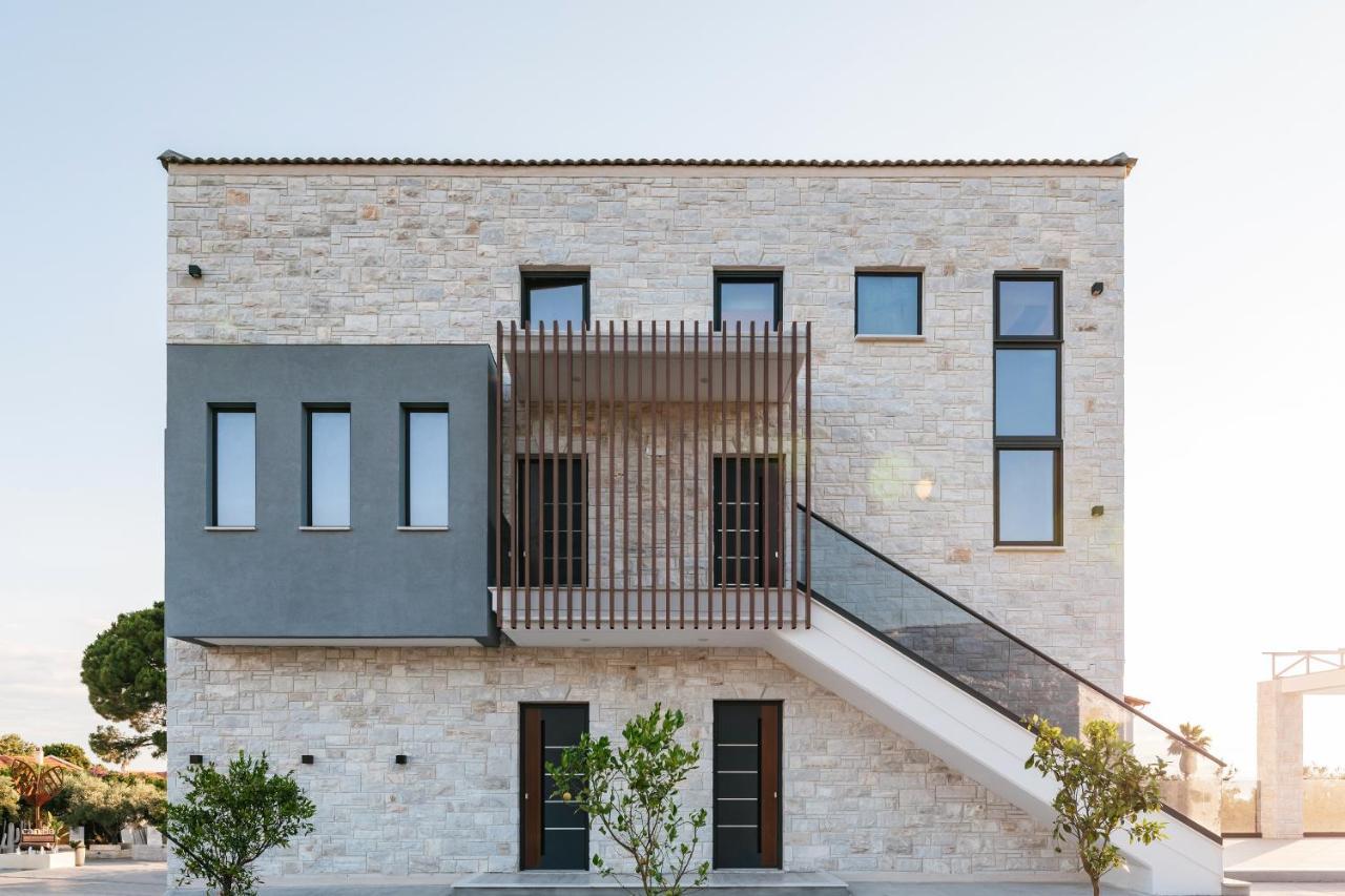 Cocooning Suites By Blue Carpet Pefkochori Exterior foto